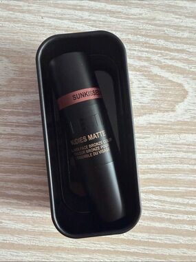 NUDESTIX Matte Bronzer Stick in Sunkissed Cool